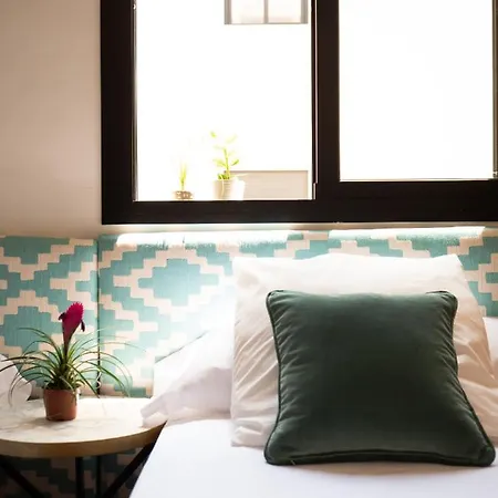 Apartment Stylish In The Heart Of With Pool *