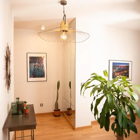 Stylish In The Heart Of With Pool Apartment
